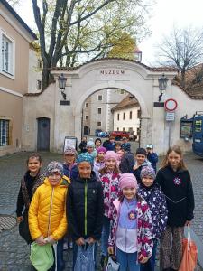 KREJČOVSTVÍ NA HRADĚ