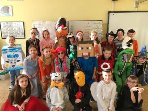 Školní den v maskách